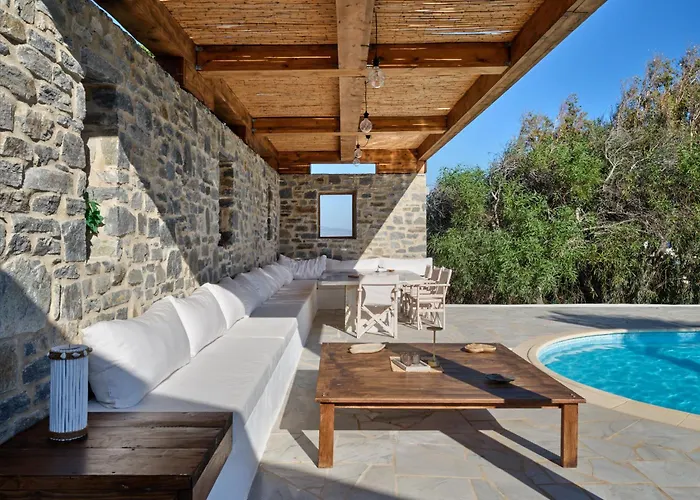 Nif With Private Swimming Pool *