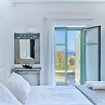 Nif With Private Swimming Pool Chrisi Akti (Paros)