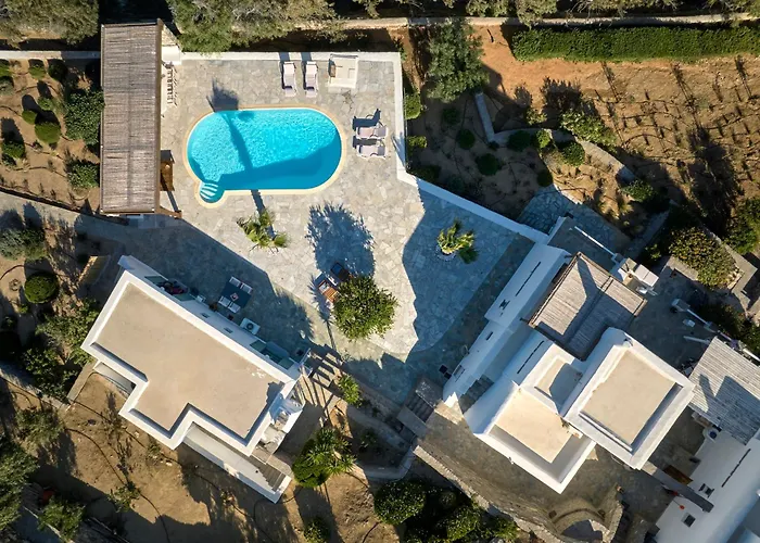 Nif With Private Swimming Pool